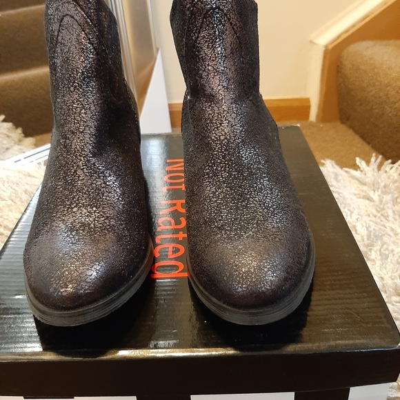 Not Rated Sangitta Pewter boots - Picture 6 of 8